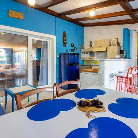 Gorgeous In With Wifi Appartement